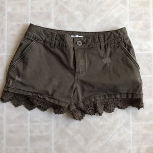 olive green lace shorts